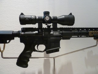 AR15 DIAMONDBACK DB15 CALIBRE 223 REM