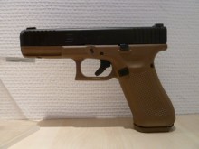 GLOCK 17  GEN5 COYOTE CALIBRE 9x19