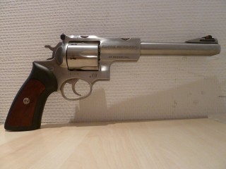 RUGER SUPER REDHAWK CALIBRE 44 MAG