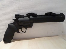 REVOLVER TAURUS  MOD RAGING HUNTER  CALIBRE 460 SMITH-WESSON
